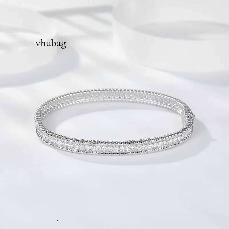 Fine Jewelry Bracelets Bangle Gold Plating Sier Iced Out Dia VVS Moissanite Hand for Women Bracelet