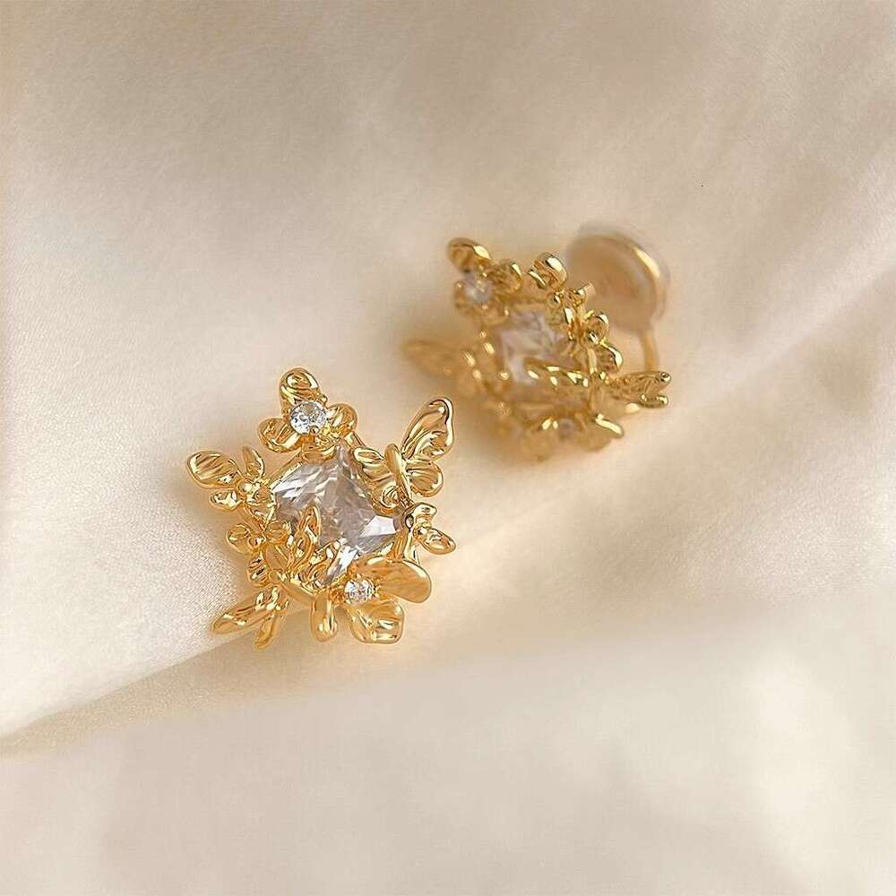 Niche Flower Butterfly 2024 Winter New Minimalist Style High-end Earrings