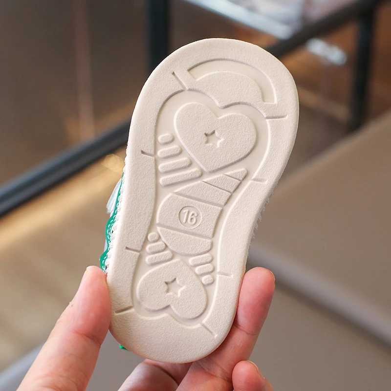 Childrens Baby Walking Shoes 06 Years Old Pink Soft Lightweight Boys Girls Single Shoes Four Seasons Green Cute Kids Sneakers Y250912
