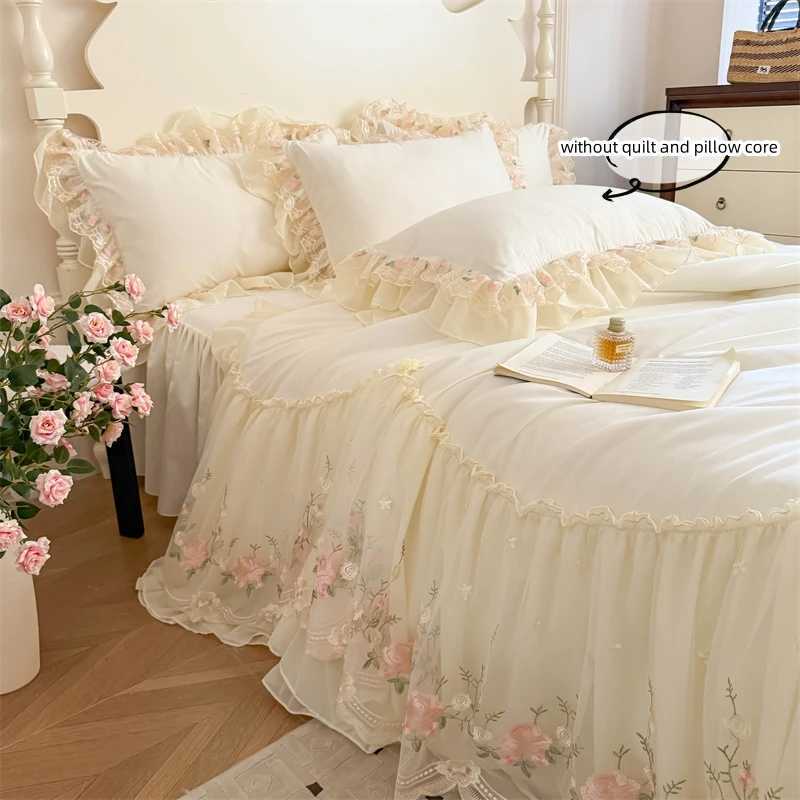 3pcs Korean style Duvet Cover Set 1Duvet Cover 2Pillowcase Without Core Lace embroidery Bedding Set C250912