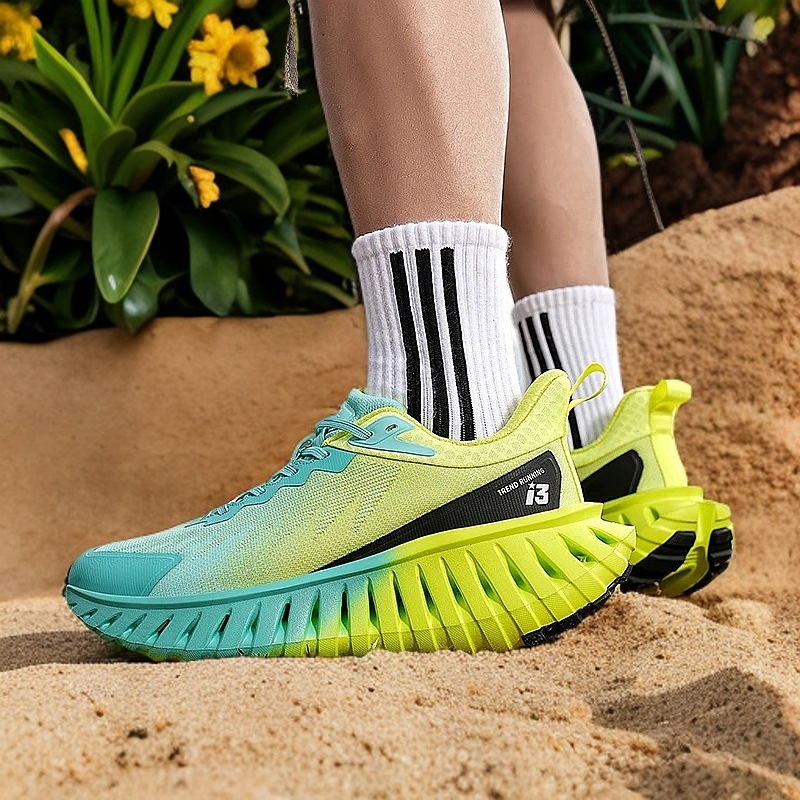 Designer Shoes Shock-absorbing Outdoor Casual sports shoes Breathable Comfortable Anti-slip Breathable running Shoes ree shipping