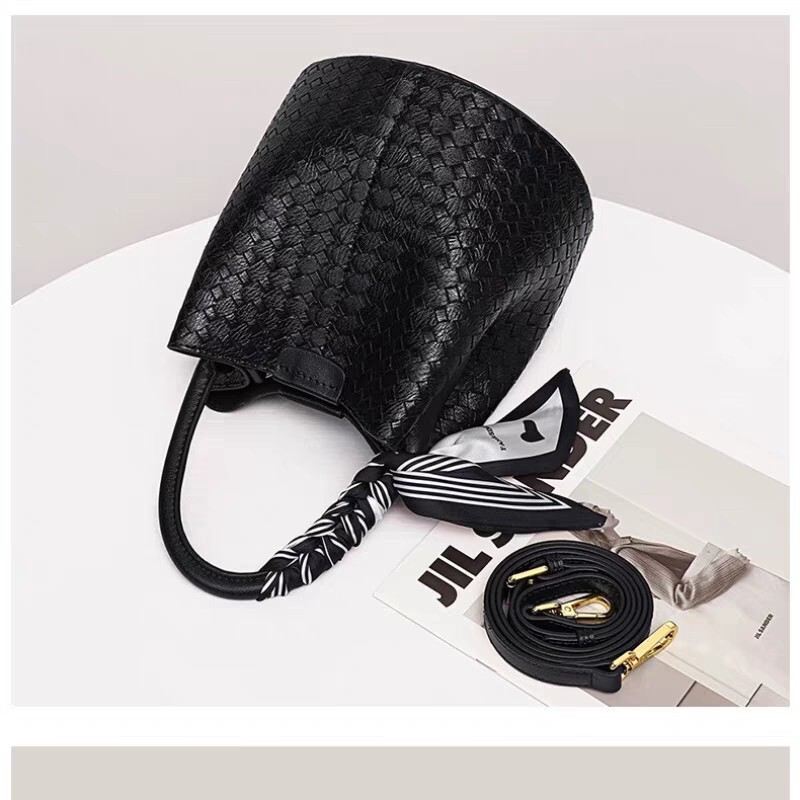 TB BHULAMTE designer bag Bucket Bag Women's 2025 New Women's Bag Crossbody Small Luxury bag Bag High-end Woven Bag Handbag Box Bag
