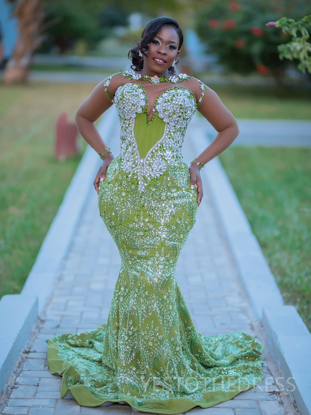 2025 Mermaid Plus Size Green Prom Dresses For Black Women Robe De Mariee Formal Gowns Illusion Beaded Lace Sheer Neck Birthday Second Reception Gown A