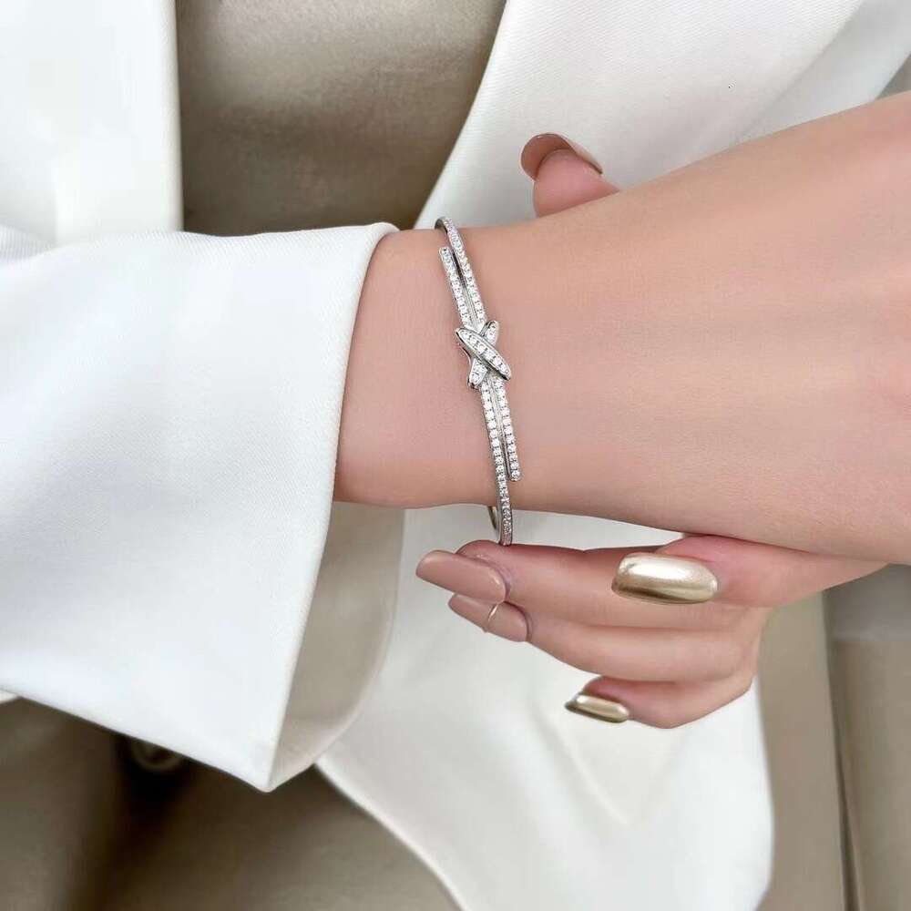 New Clover Bracelet Women, Starry Sky Cross Bracelet, High-End Jewelry for Girls, Wristband