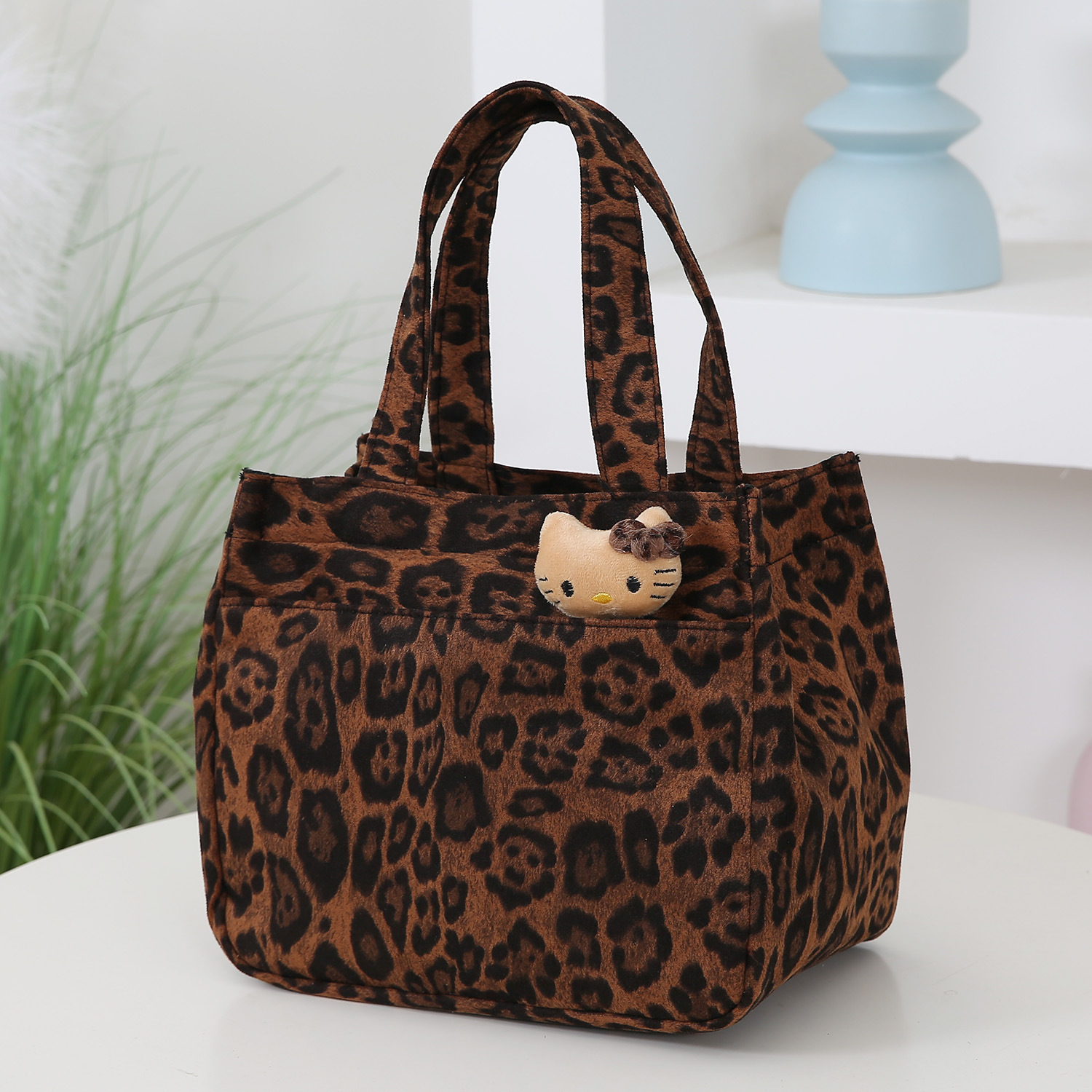 Free Shipping Large Capacity Fashion Niche Design Tote Designer Bag Bag For Women Luxury Bag Casual Handbag Korean Style Trendy Leopard Print Bag