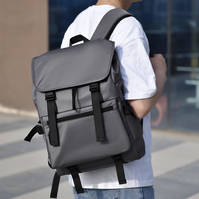 Backpack Men Large Designer Free Shipping Bag Capacity Commuting Short Travel Backpack College Students Computer Casual Functional Luxury Bag Outdoor 