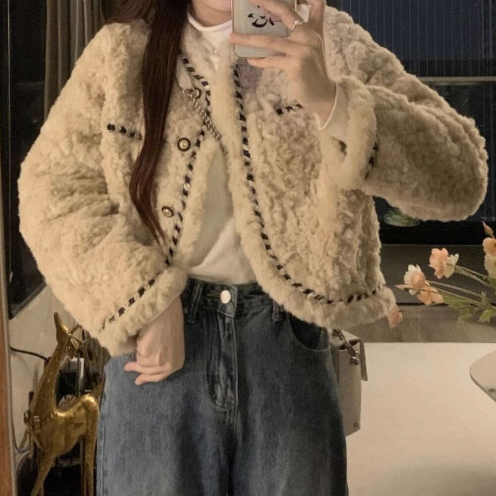 DHEssentials Chanel Style Lamb Wool Coat for Women Winter Fleece Loose Versatile High-end Elegant Socialite Short Jacket