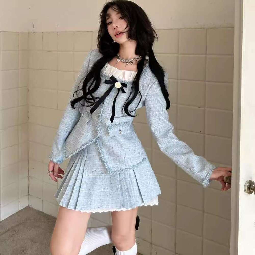 DHEssentials Rich Lady Little Fragrance Style Suit Dress Women 2025 Spring and Autumn French Pure Desire Square Collar Short Jacket Half Skirt