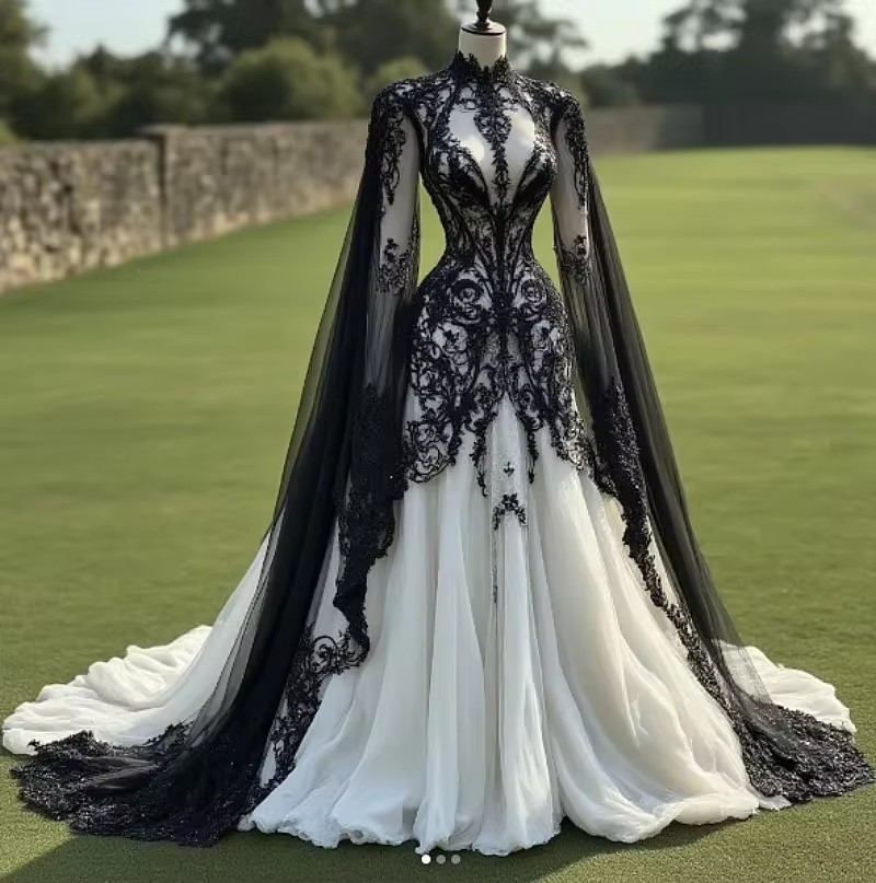 2025 Gothic Black Wedding Dress A Line O Neck Long Sleeves Luxury Lace Bridal Gowns Appliques Robes De Mariees Luxe Dubai Customized