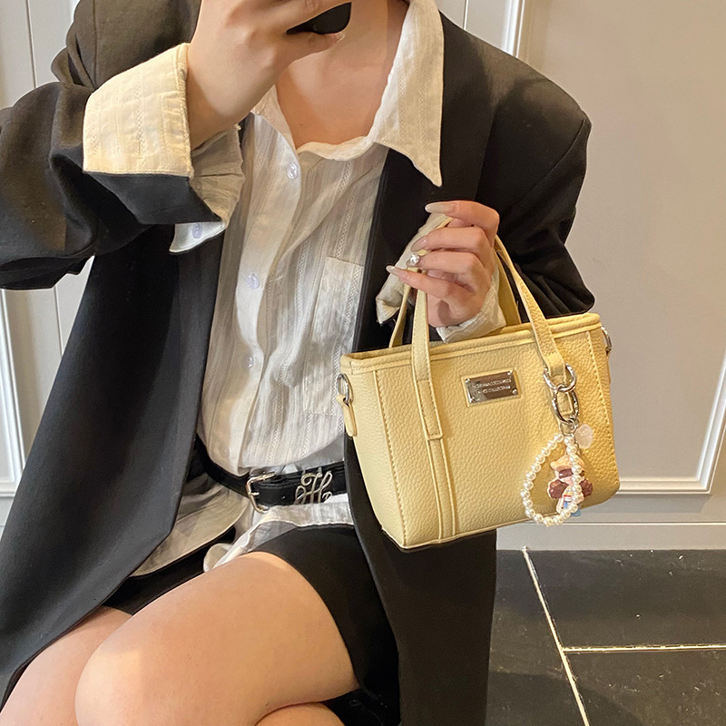 High End Small Bag For Women Luxury Bag New Fashion Versatile Crossbody Bag Spring Summer Trendy Designer Free Shipping Bag Casual Handbag Bucket Bag