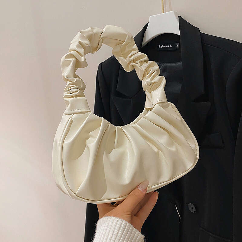 2025 New Korean Women's Single Shoulder Dumpling French Style Fashion Cloud Pleated Handbag Underarm Bag