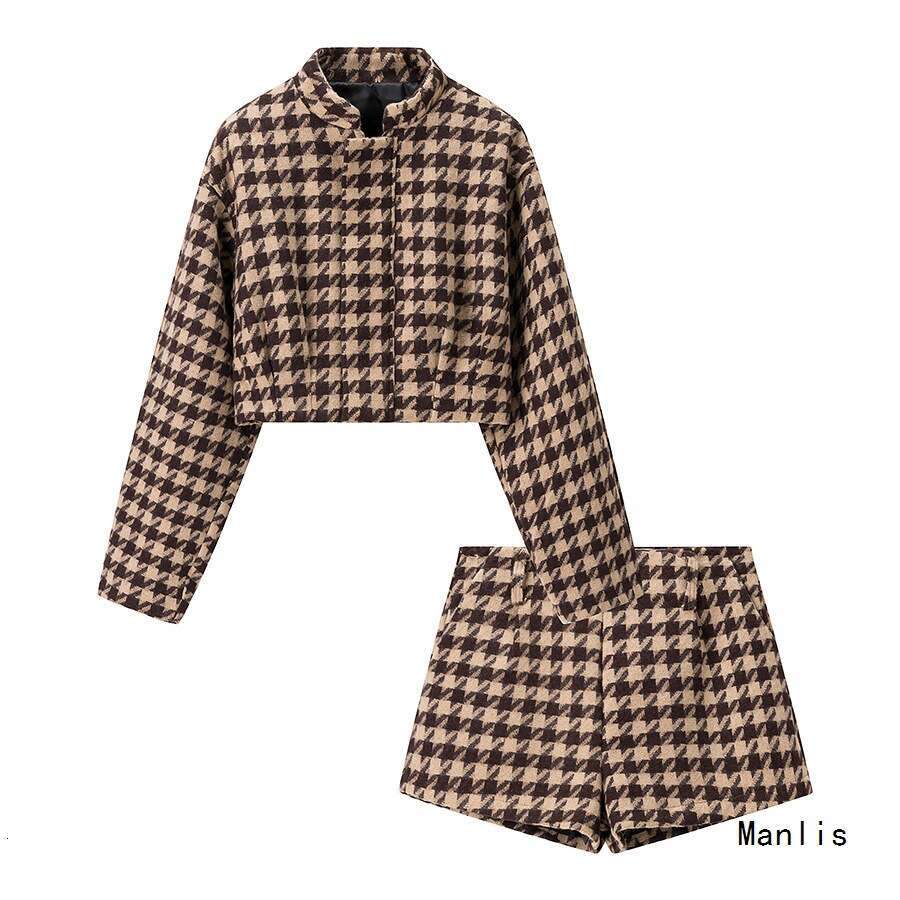 DHEssentials 2025 New Fashionable Elegant Women's Long Sleeve Short Chanel Style Plaid Set