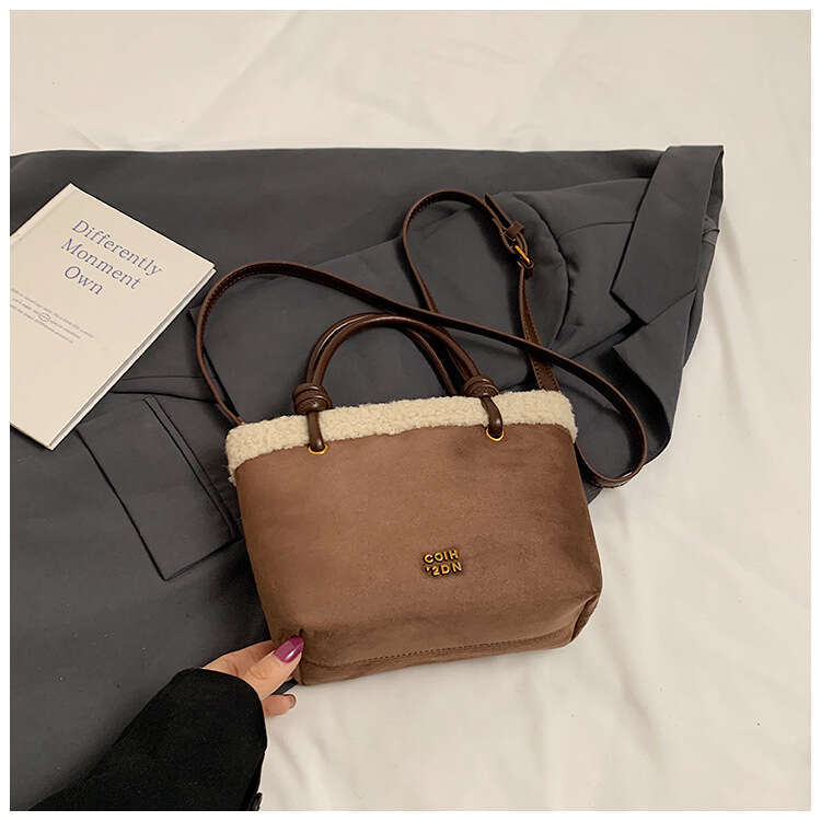 Designer Bag Frosted Plush Bags Fur Crossbody Bags for Women 2025 Winter New Versatile Trendy Crossbody Bag Handheld Bucket Bag