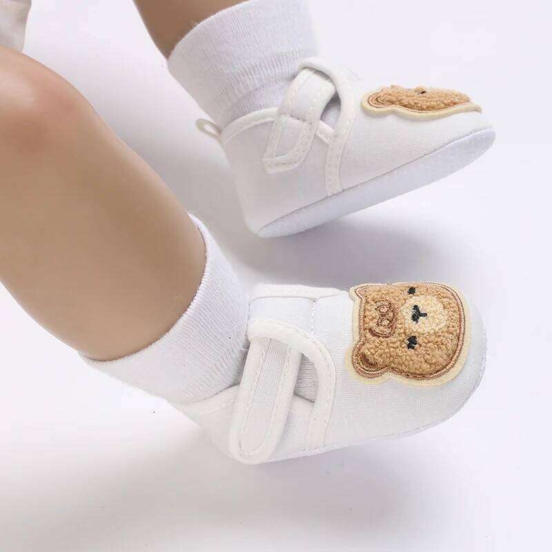 Fashionable Cartoon Bear Baby Shoes Spring Cute Soft Comfortable Casual Walking Footwear for Babies