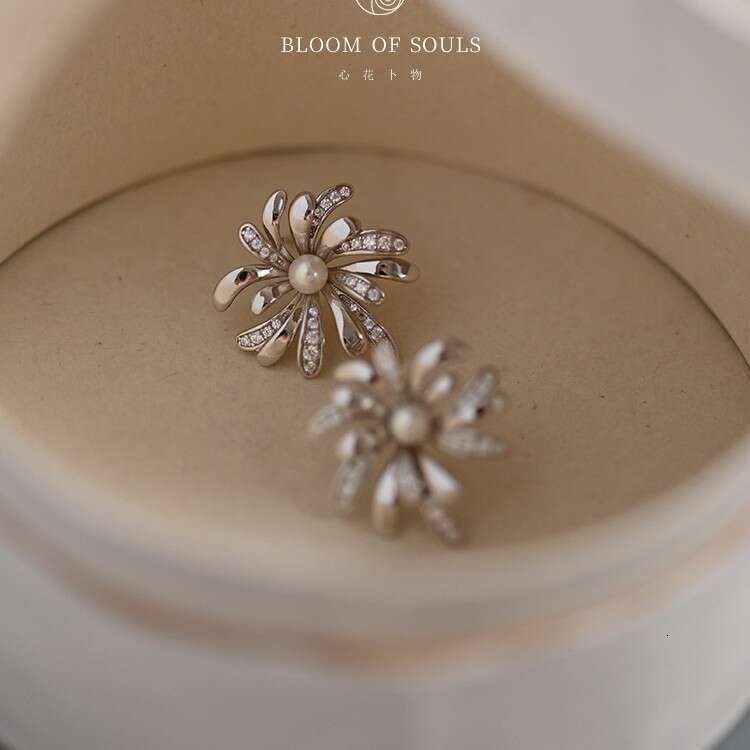 Izu Fireworks S Pure Sier Freshwater Pearl Elegant Earrings for Women Summer New