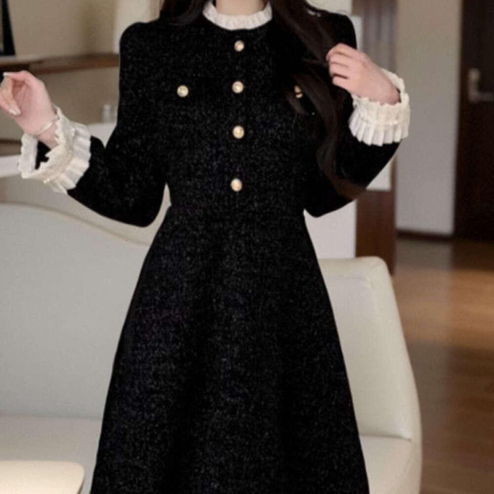 DHEssentials New Year Red Little Fragrance Style Dress for Women, Autumn and Winter Petite Party Dress, Light Luxury High-End Feel