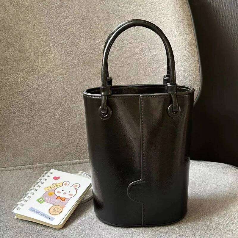 2024 New Fashion Bucket Shaped Retro Causal Chic Elegant Women Crossbody Handheld Versatile Bags Lady Handbags Shoulder Bag