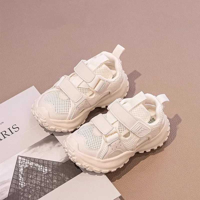 Childrens Sports Shoes 2025 Spring New Hollow Large Childrens Sports Sandals Thick Soles Breathable Casual Shoes for Girls Y250912