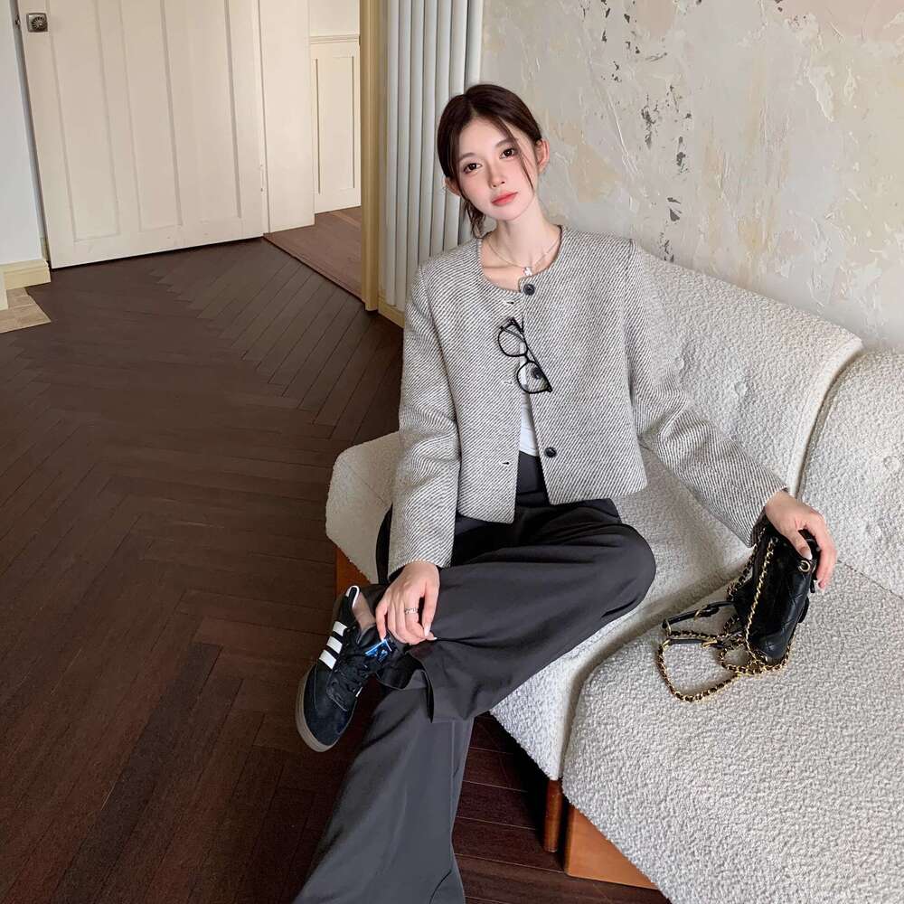 DHEssentials Round Neck Single-Breasted Plaid High-End Chanel-Style Women's Jacket 2025 Autumn New Elegant Socialite Short Coat