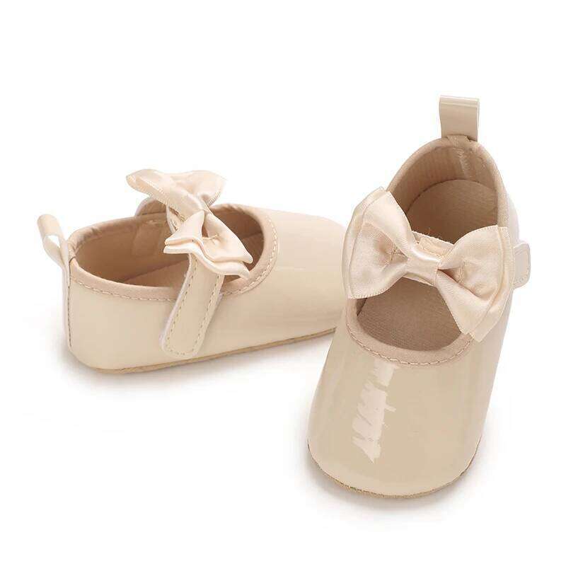Spring and Autumn Baby Fashion Sweet Princess Versatile Comfortable Rubber Sole Anti slip Walking Shoes