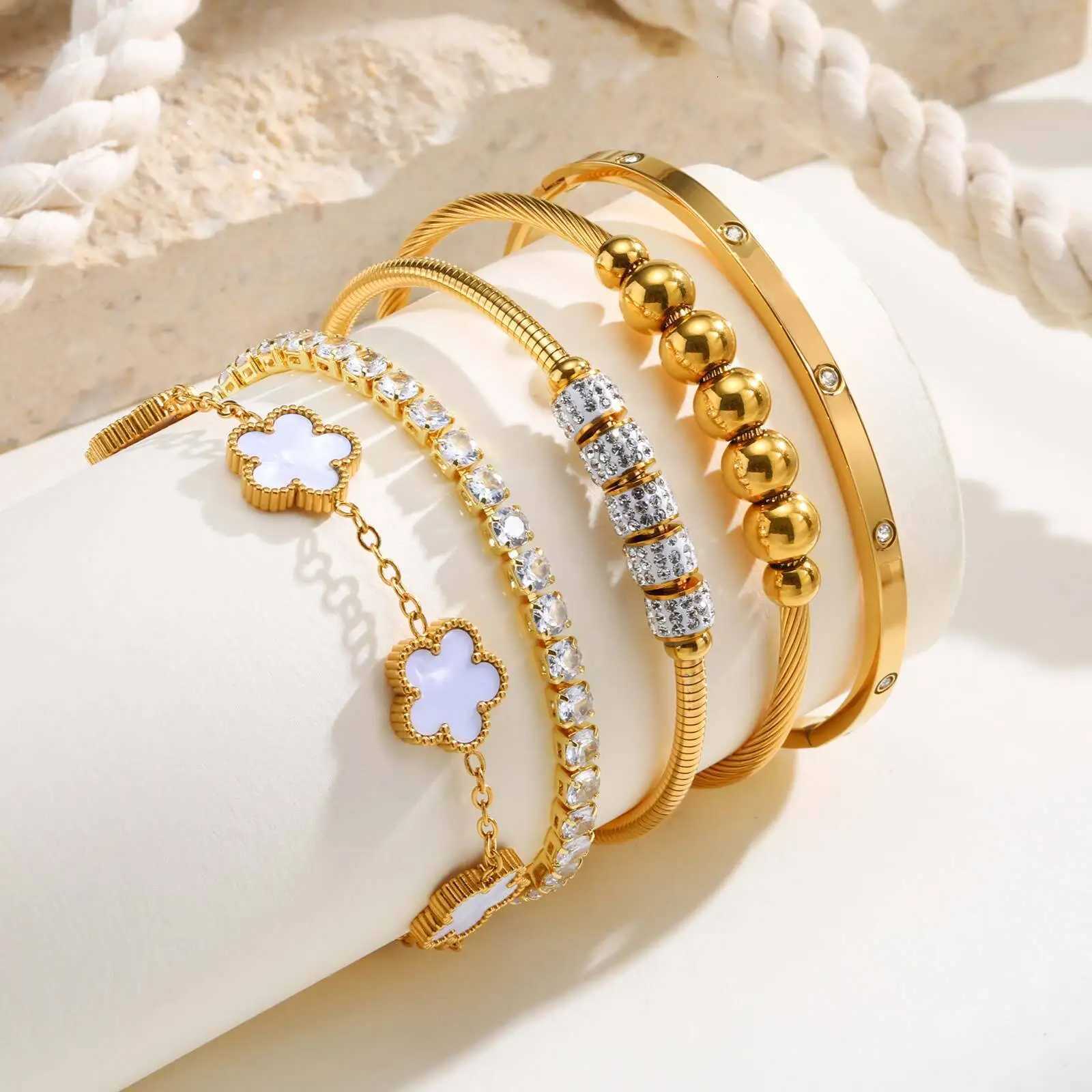 Cubic for Wen Adjustable Luxury Tennis Flower Zirconia Bracelet Bracelets Stackable Friendship Gift S250912 SA998