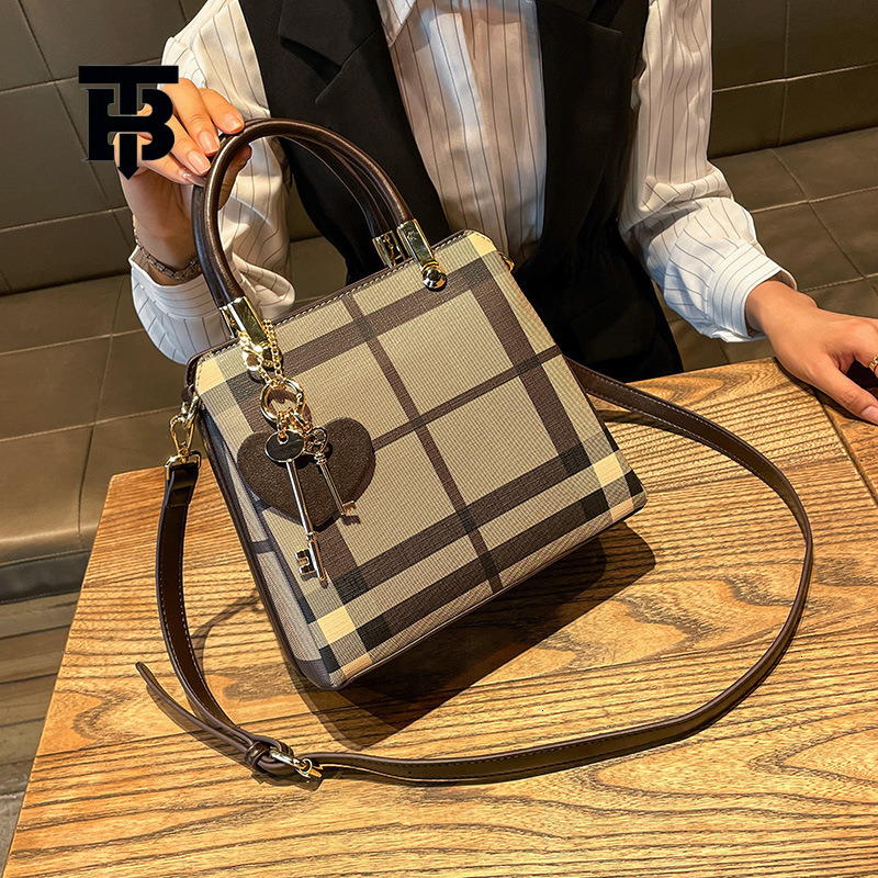 TB BHULAMTE Free Shipping Designer Bag Women's Boston Handbag Temperament Striped Checkered Shoulder Bag Fashion Large Capacity Crossbody Bag Lux