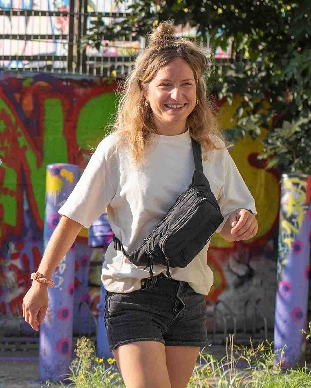 Fanny Pack Waist Packs Large Crossbody Fanny Packs for Women Men with 5 Zipper Pockets Adjustable Strap Waist Bags Hip Pack for Traveling Cycling Runn