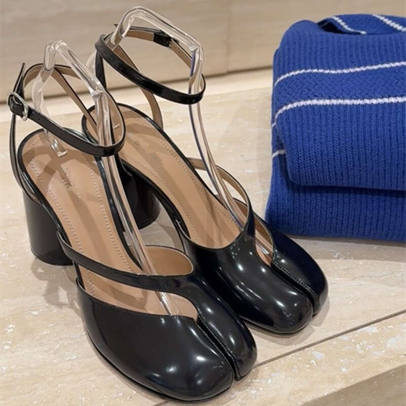 Style 8CM Tabi Split Toe Shoes Pig One-Strap Buckle Horse Heel Sheep Hoof Women's High Heels