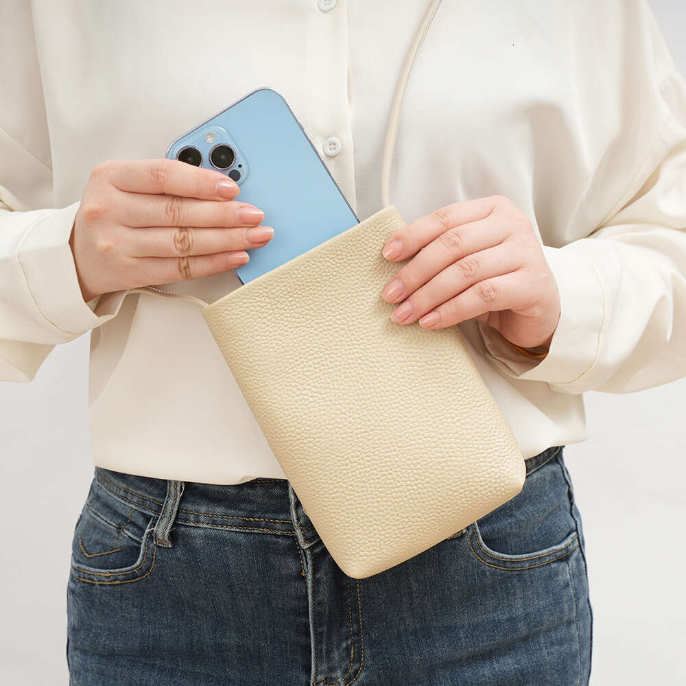 Crossbody for Women Fashion Genuine Leather Single Shoulder Small Ultra-thin Versatile Japanese Style Vertical Mini Phone Bag designer wallet B5