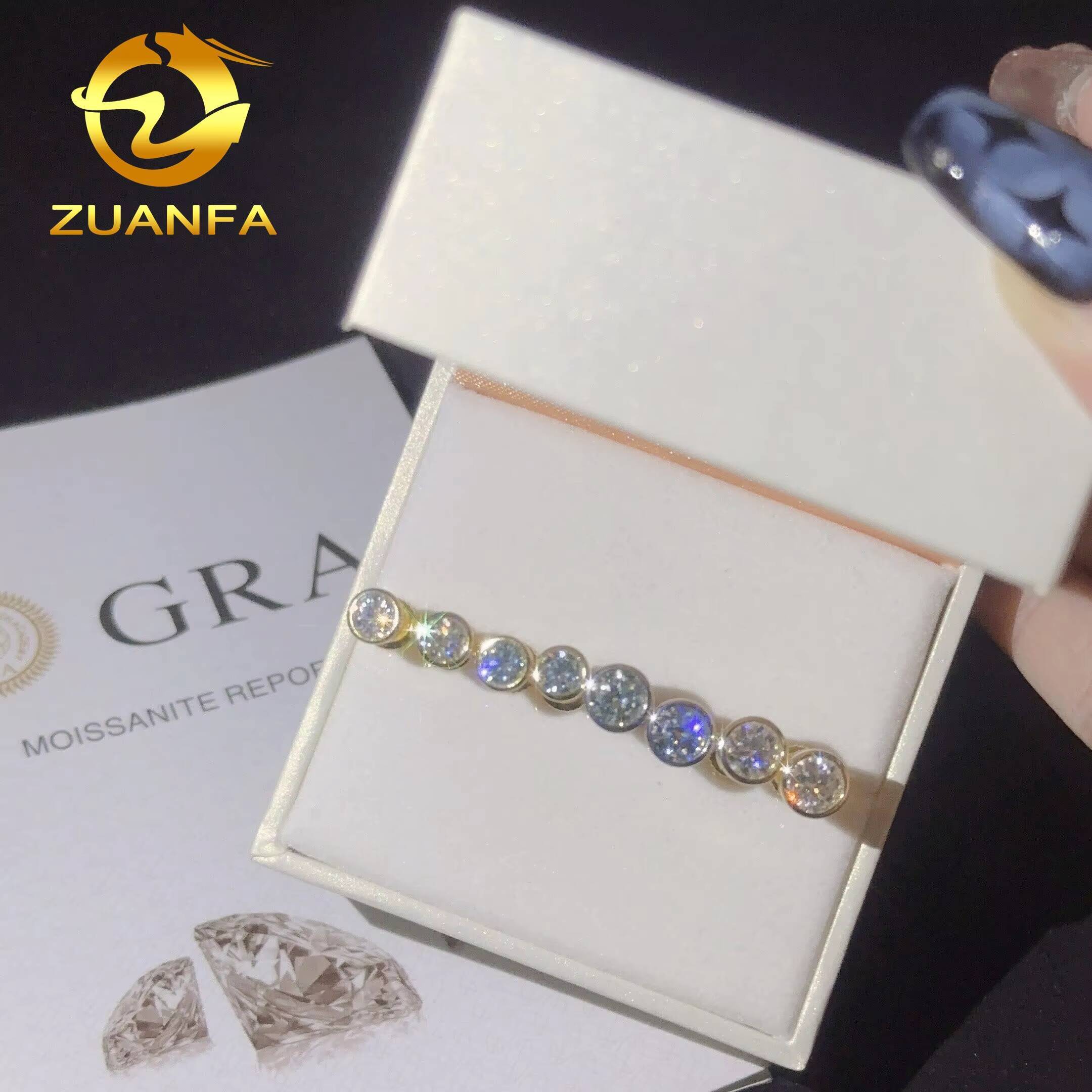 18k Gold Plated Rapper Jewelry Bezel Moissanite Stud Earring Round Cut 925 Sterling Silver Screw Back Iced Out Hip Hop Earring