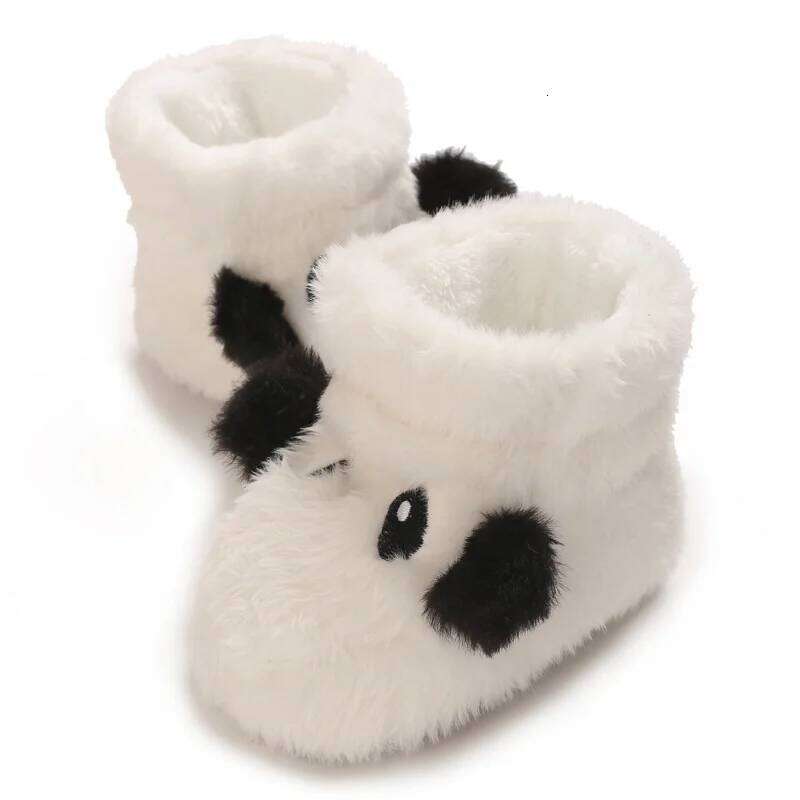 Warm Plush Baby Boots Winter Infant Girl Footwear with Cute Cartoon Design Comfortable Soft Soles for Newborns 0-18 Months