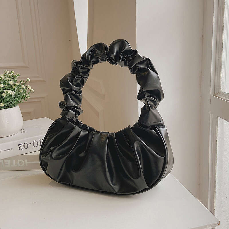 2025 New Korean Women's Single Shoulder Dumpling French Style Fashion Cloud Pleated Handbag Underarm Bag