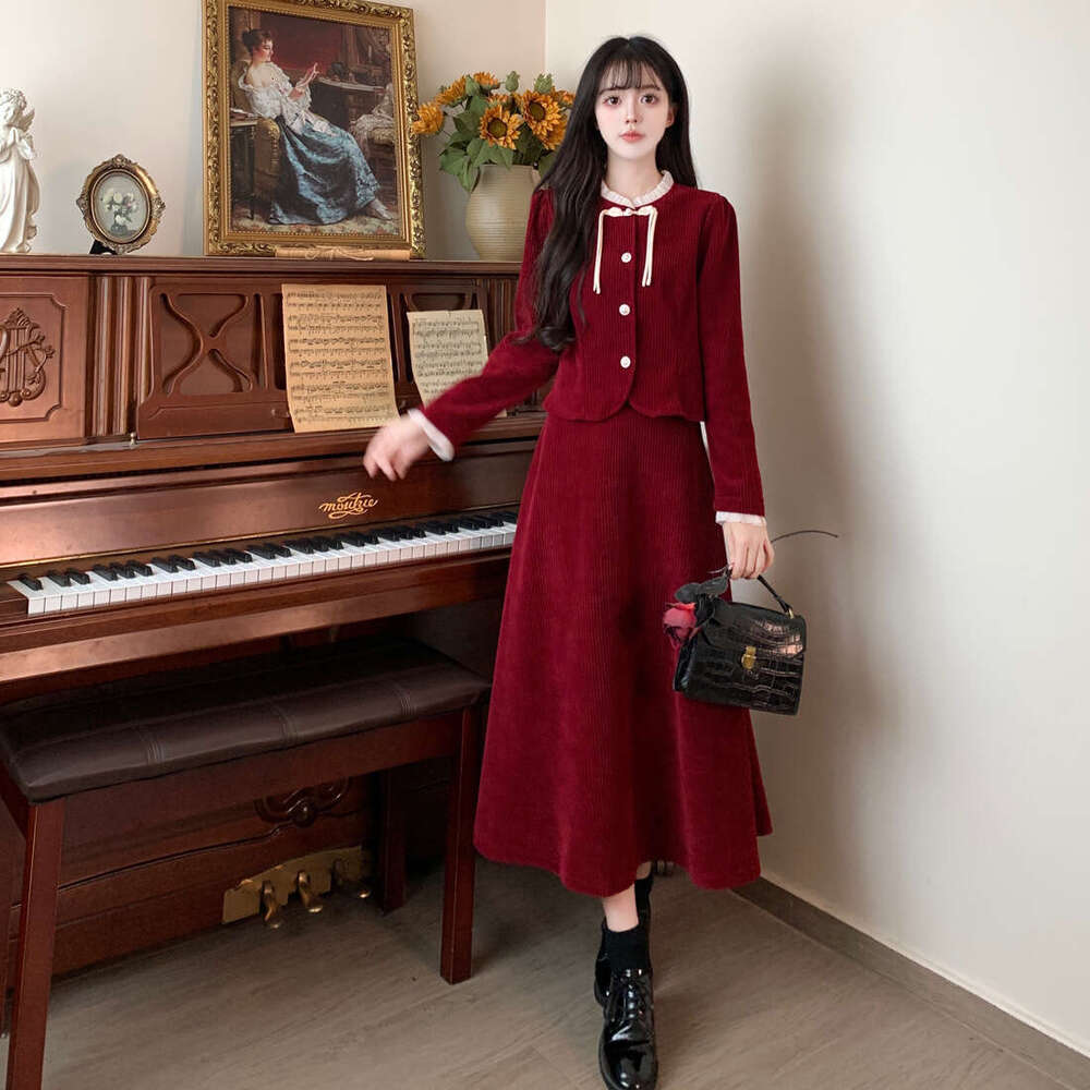 DHEssentials Plus Size French Style Red Corduroy Fashion Suit Skirt for Women Autumn Winter Elegant Slimming Two-Piece Set