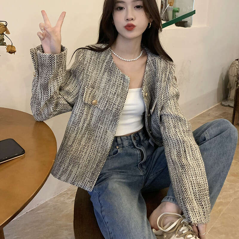 DHEssentials Short Long Sleeve Jacket for Women, Autumn Winter 2025 New High-end Design Stylish Ins Cardigan Top