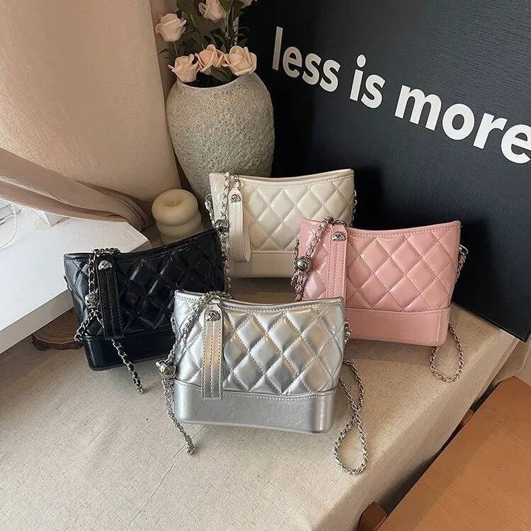 New Luxury Quilted Chain Bucket Bag Designer Women's Fashion Bohemian Style Diagonal Shoulder Commuter