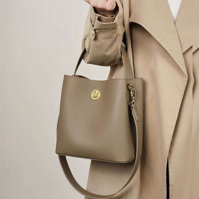Hifashion Cowhide Genuine Leather Bucket Tote Handbags For Women 2025 Designer Work Office Ladies Shoulder Crossbody Bags