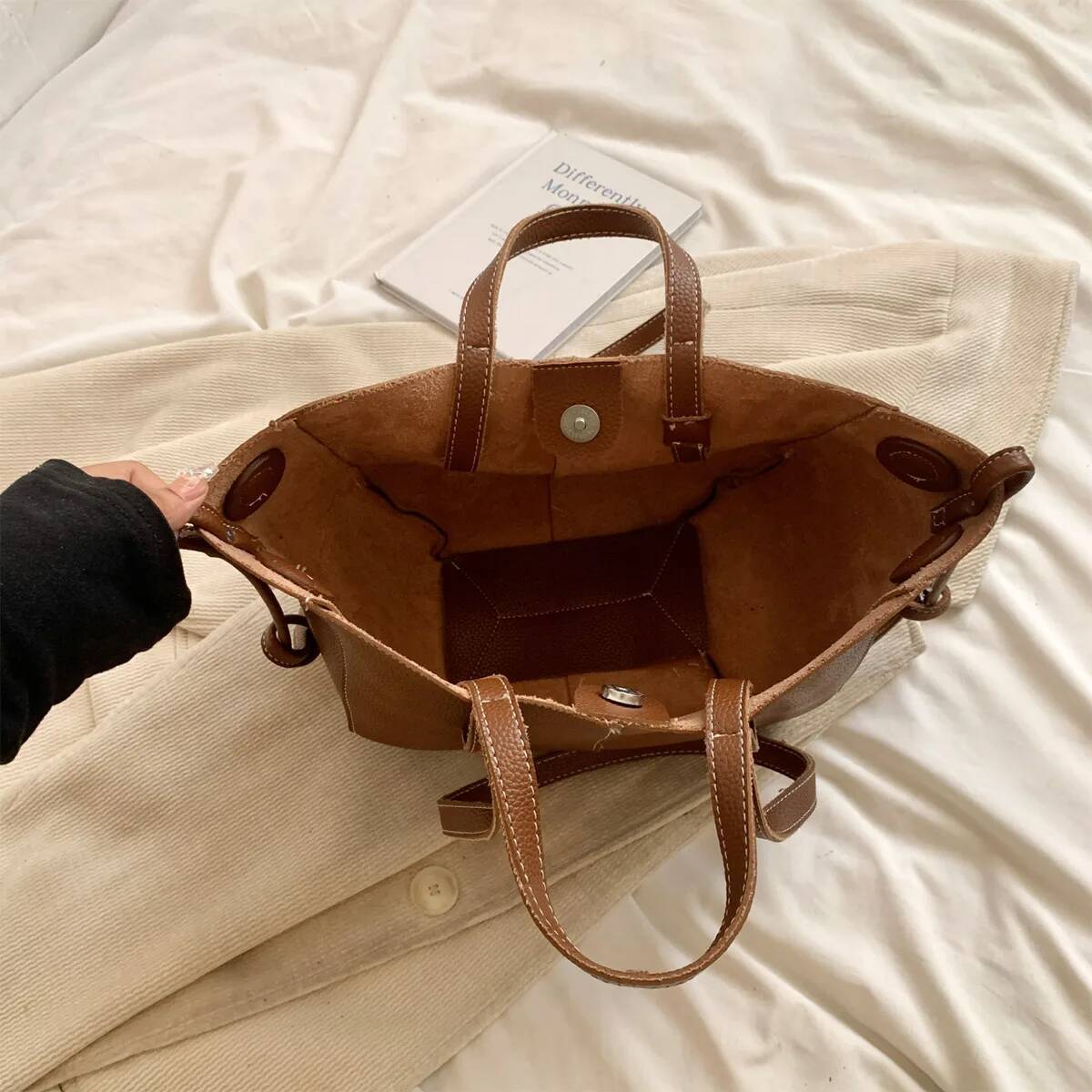 Large Capacity Leather Women s Commuting Bag Shopping Travel Bag Lychee Pattern Solid Color Simple Style Women s Shoulder Bag Versatile Handbag