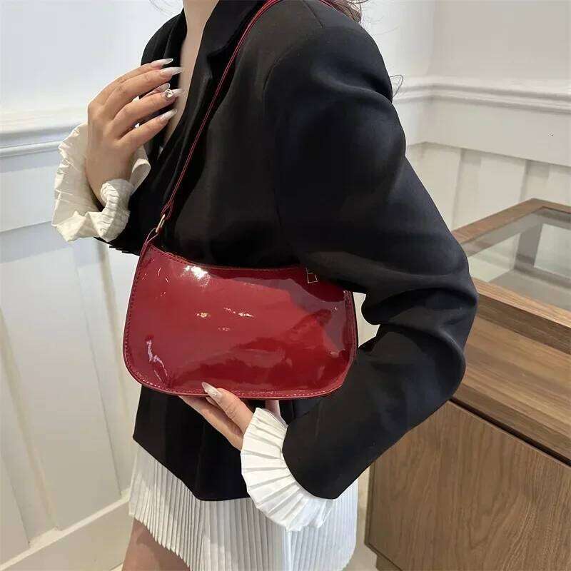 Women's Patent Leather Versatile Fashion Shoulder Casual Commuting Bags Girl Brand Designer Zipper Handbag Korean 2025