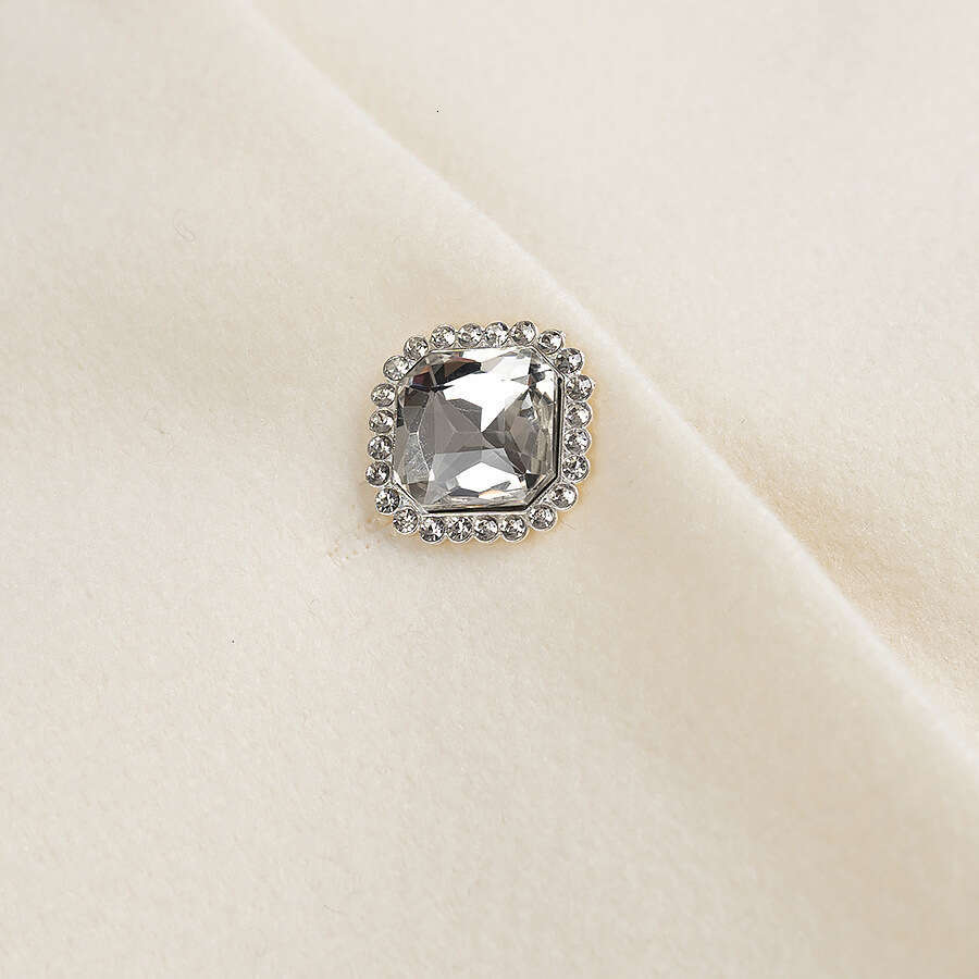 DHEssentials 2025 Spring New French Little Chanel Style Long Sleeve Fur Collar Short Wool Coat