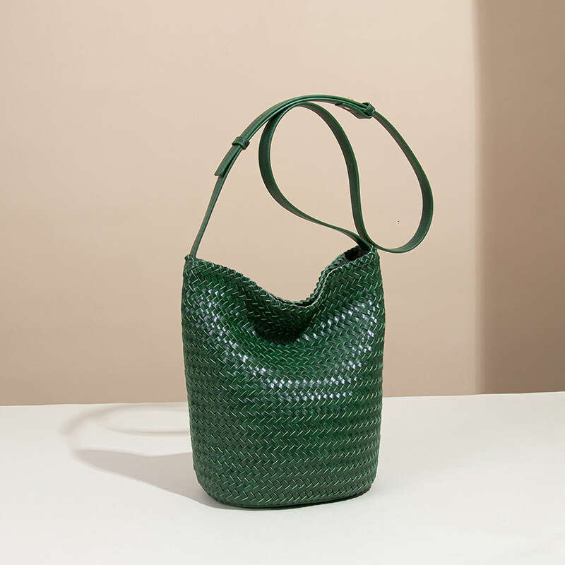 New High-End Handwoven for Women Tote Large Capacity Shoulder Handbag Bucket Crossbody Bag