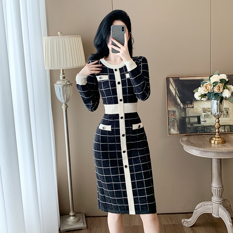 Socialite Elegant Knitted Dress for Women Autumn New Highend Fashion Vneck Slim Sweater Dress