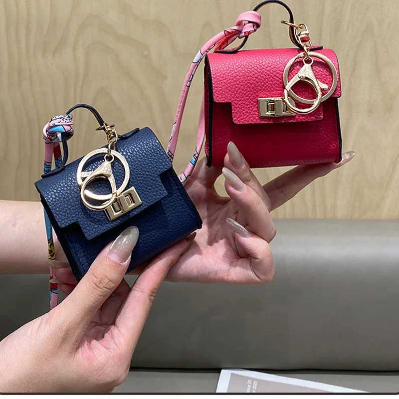 Elegant Accessories: Portable Travel Case for Apple AirPods + Additional Storage Space Designer