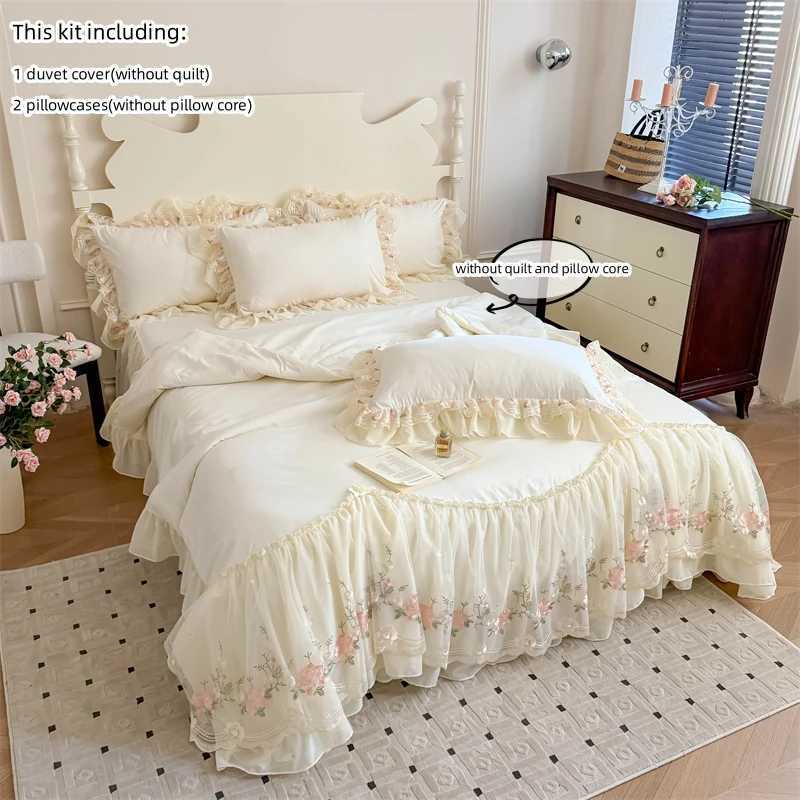 3pcs Korean style Duvet Cover Set 1Duvet Cover 2Pillowcase Without Core Lace embroidery Bedding Set C250912