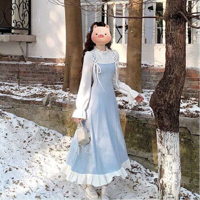 DHEssentials Little Chanel Fake Two-Piece for Women Winter Miu Loose Fit Waist-Cinching Petite Short Dress New Style