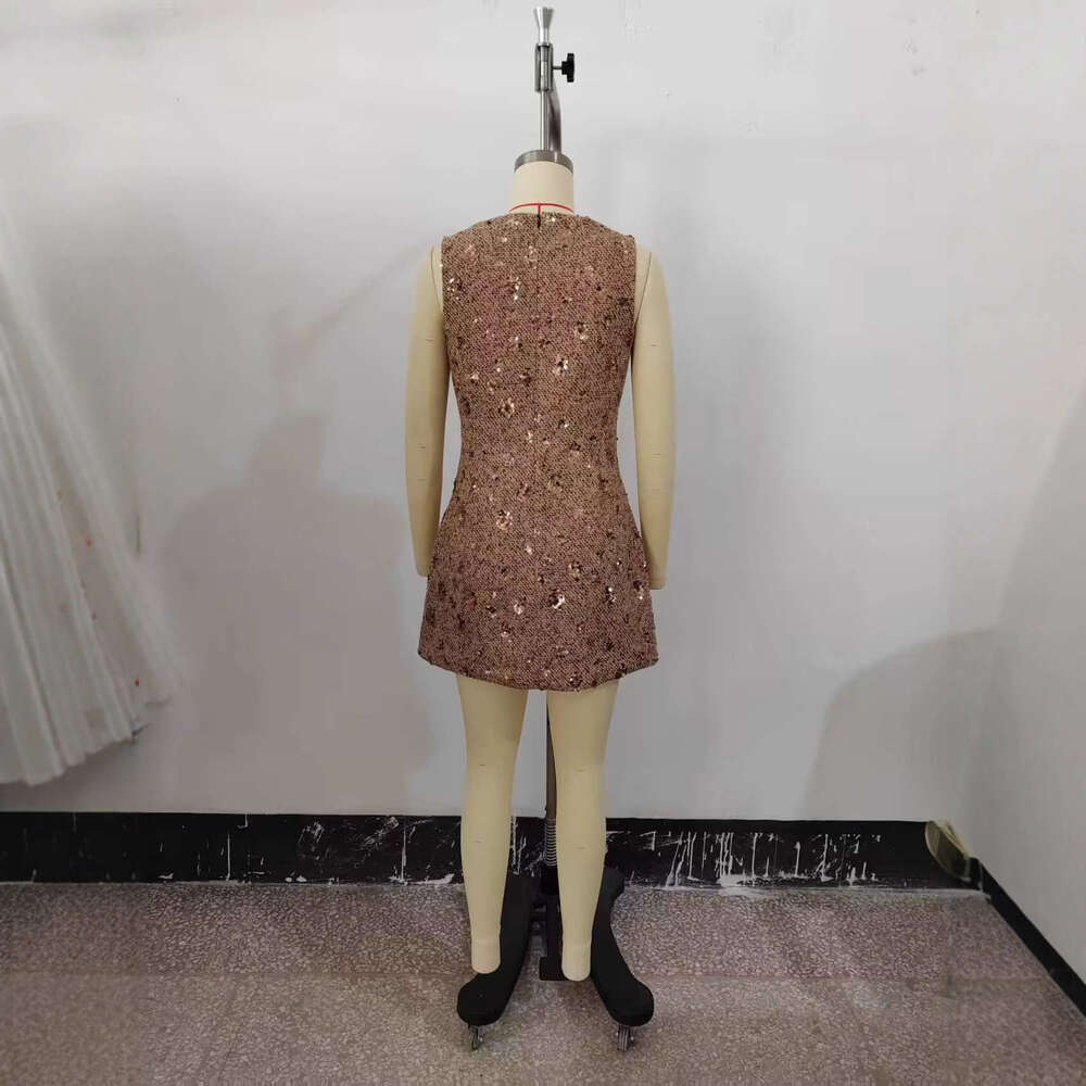 DHEssentials Z Brand Women's Clothing New French Elegant Slim Sleeveless with Beaded Embellishments and Small Chanel Style Bodycon Dress