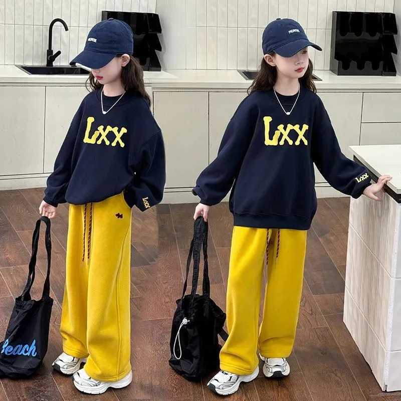 Sweatshirt Set Top Pants 2Piece Fleecelined Childrens Clothing Girls Autumn Winter Suit Girl Outfits Korean Kids Clothes C250912