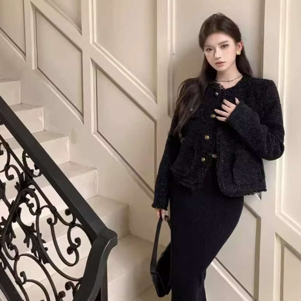 DHEssentials Red Quilted Chanel-Style Short Coat for Women 2025 Autumn Winter New French Socialite Tweed Woven Thickened Top