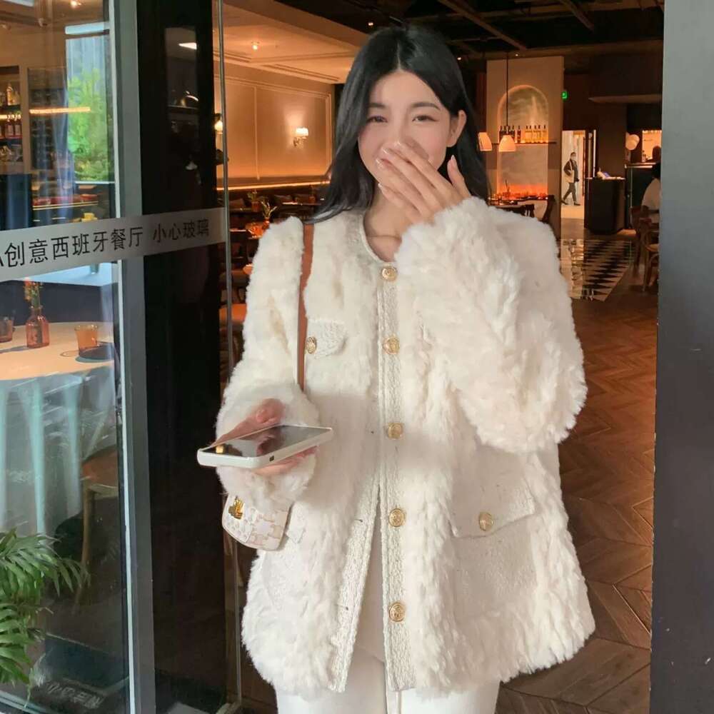 DHEssentials High-end Chanel-style Thickened Lamb Wool Coat for Women, Short Down Cotton Jacket, Autumn and Winter Versatile Top