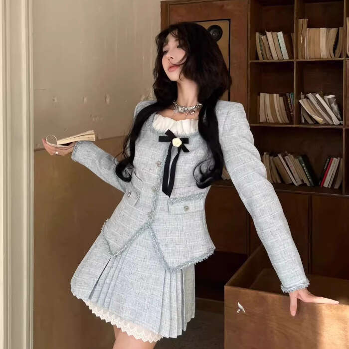 DHEssentials Rich Lady Little Fragrance Style Suit Dress Women 2025 Spring and Autumn French Pure Desire Square Collar Short Jacket Half Skirt