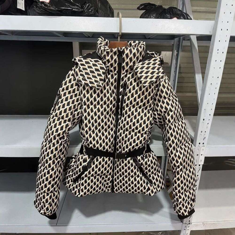 2025 Fashion Hooded Padded Jackets With Belt Women Full Sleeve Down Coat 2025 Autumn Winter Lady Thicken Warm Skiing Jacket